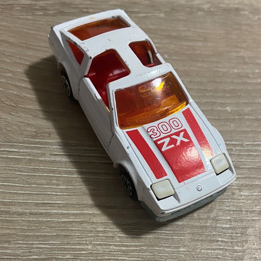 Vintage Majorette Nissan 1980s 300ZX Turbo 1:62 Scale Die Cast White / Red